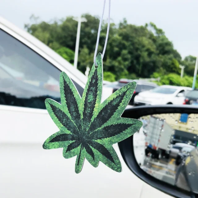 Závěsná vůně Weed